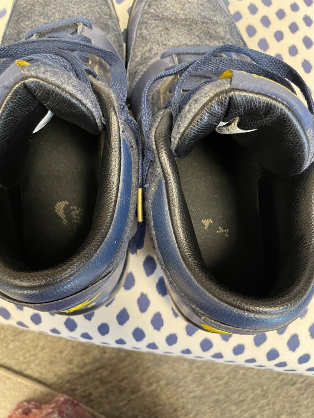 Nike 11 Navy Shoes - Picture 10 of 10